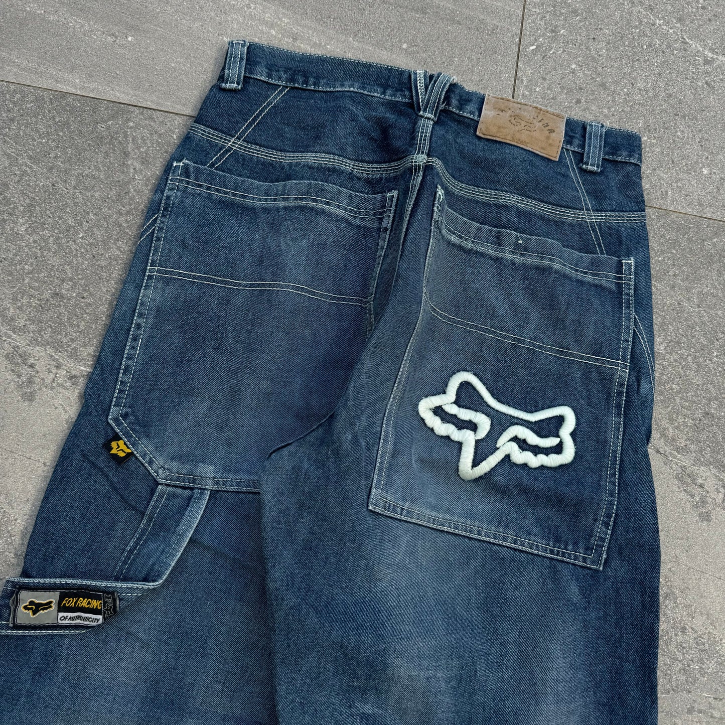 fox jeans - 34x29”