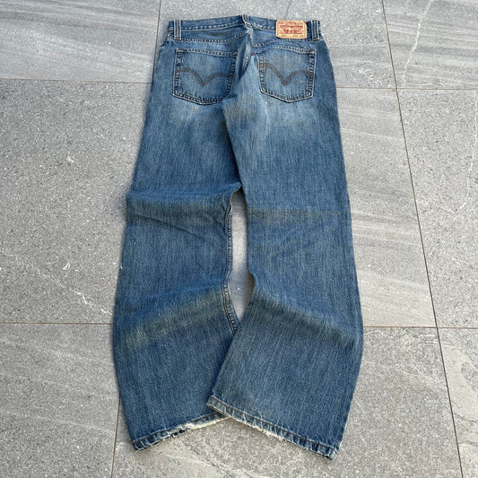yer mean pair of levi 527 bootcuts - 32x33”