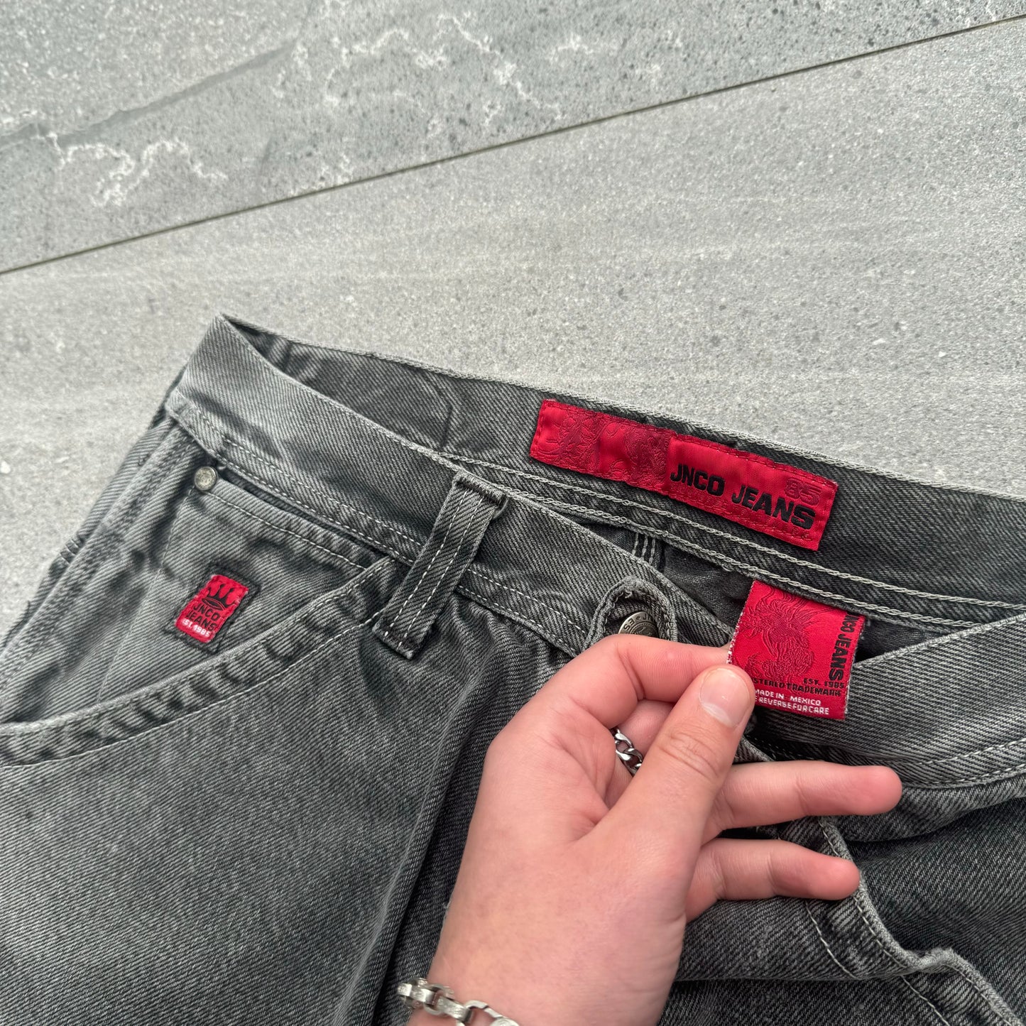 JNCO tribal barb jorts - 30”