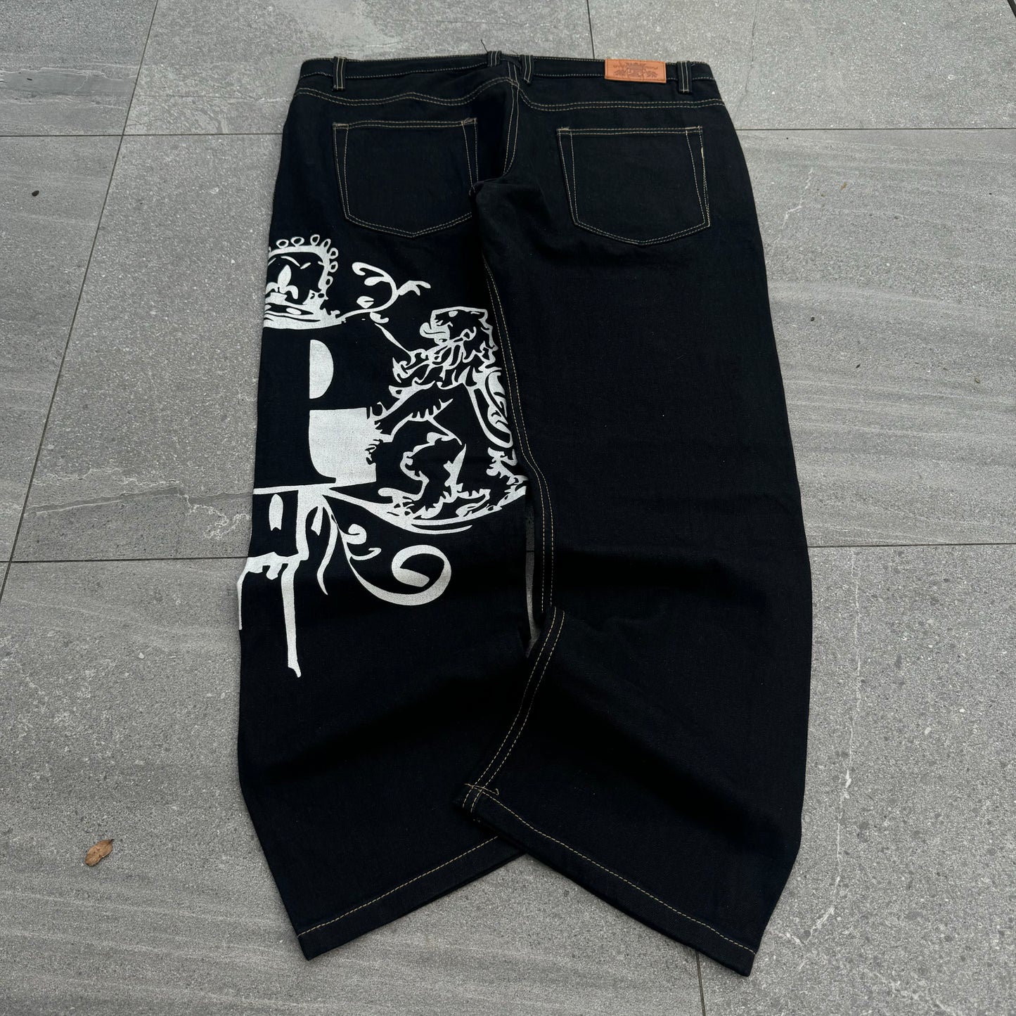 huge townz side hits - 42x33”