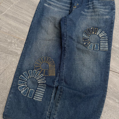 embroidered akademiks - 34x29”