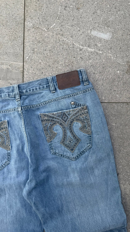 DMT ecko bootcuts - 40x33”