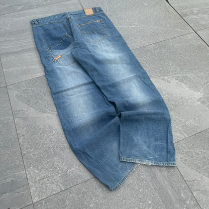 gangsta phat farms - 38x33”