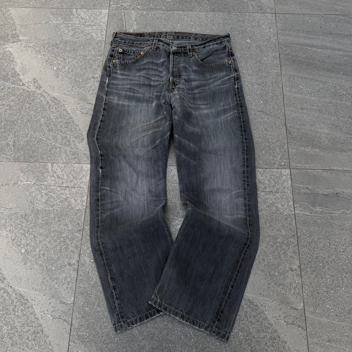 wooooaw black 501s - 32x29”