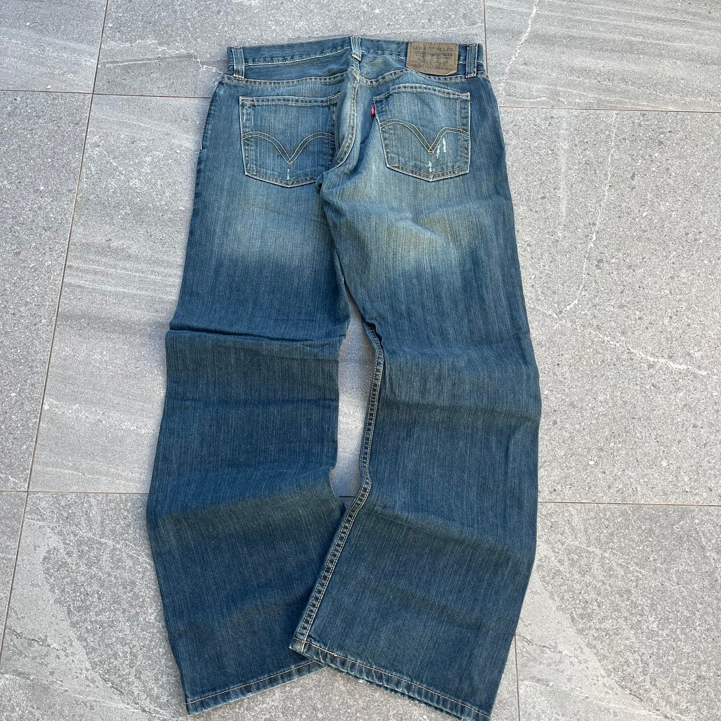 peak of all bootcuts . levi 527 lows - 31x30