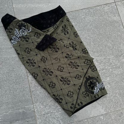 quiksilver boardies - 34x11”
