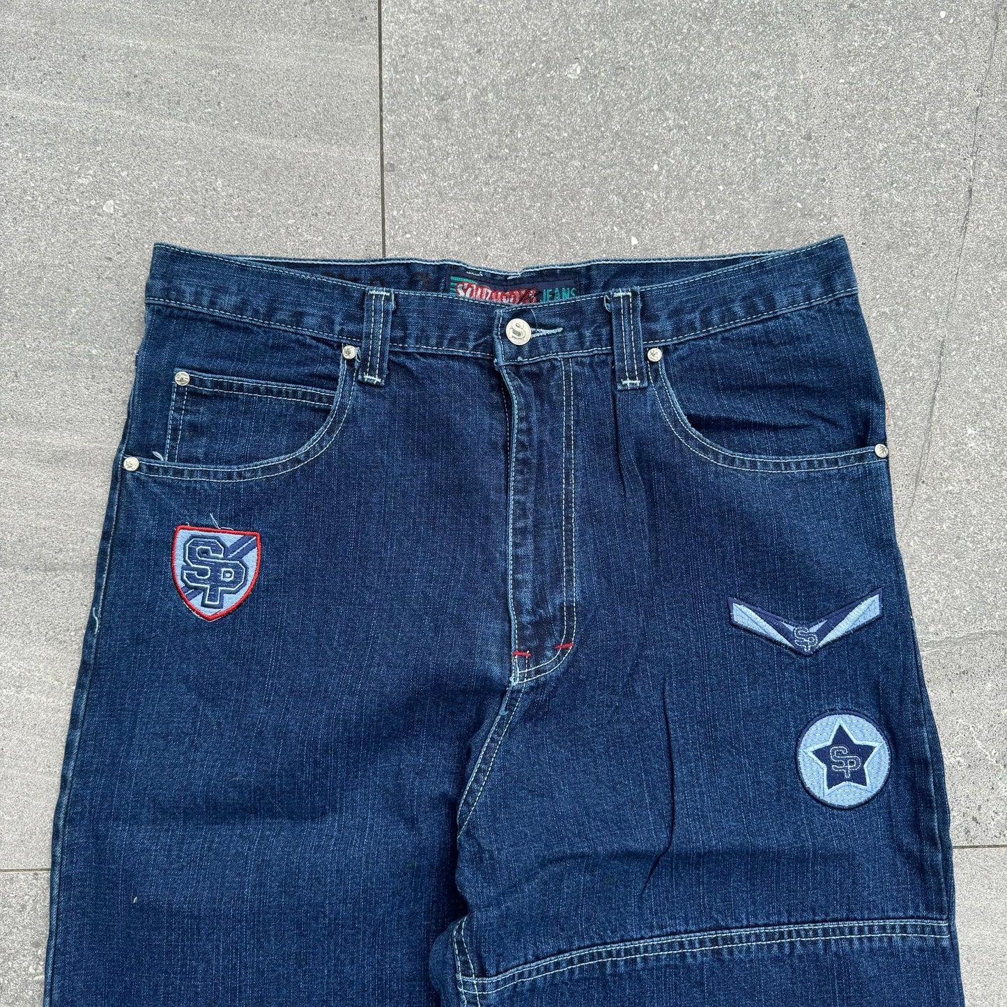 deadstock southpole badges - 35x31”