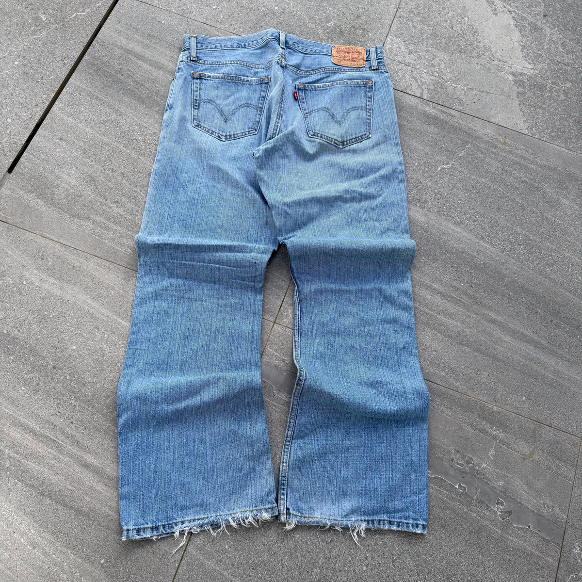 levi’s low bootcuts - 36x33”