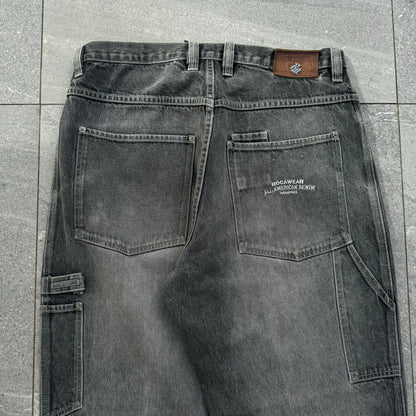 beautiful rocawear jeans - 36x32”