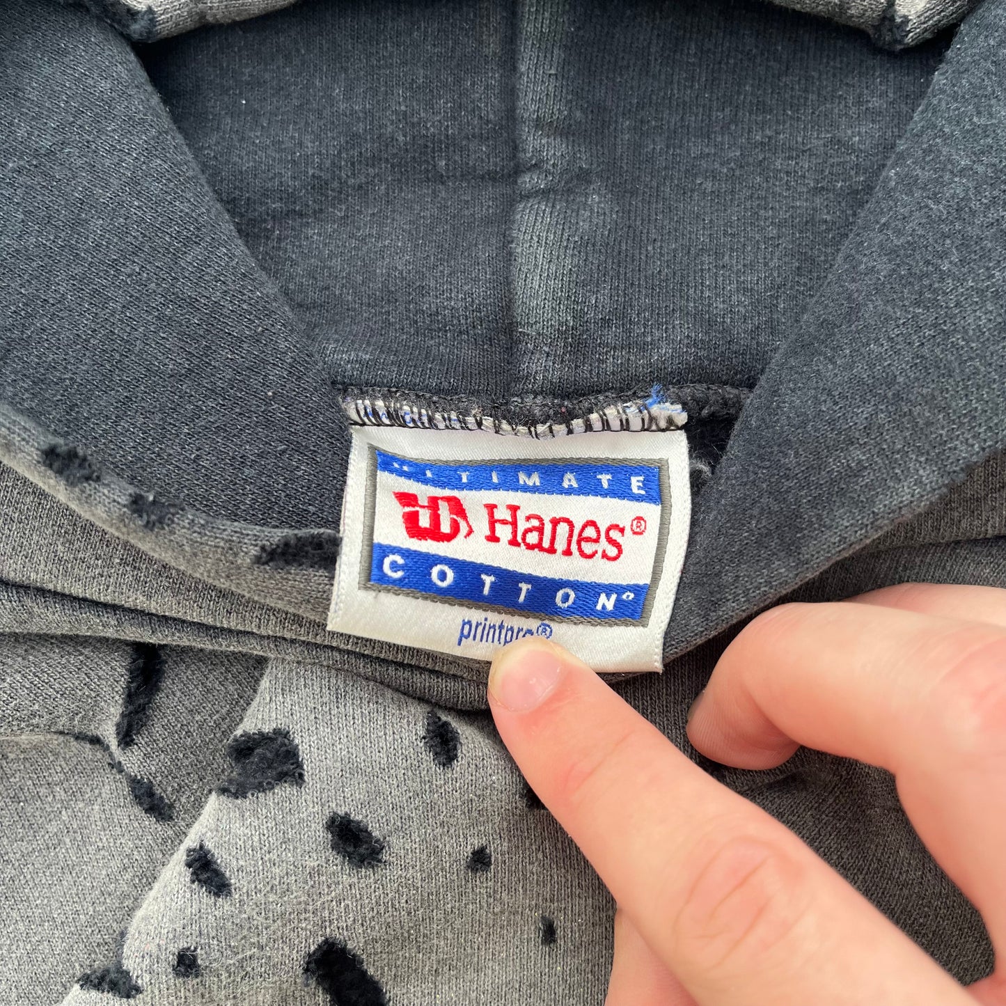 grail 90s distressed hoodie - L