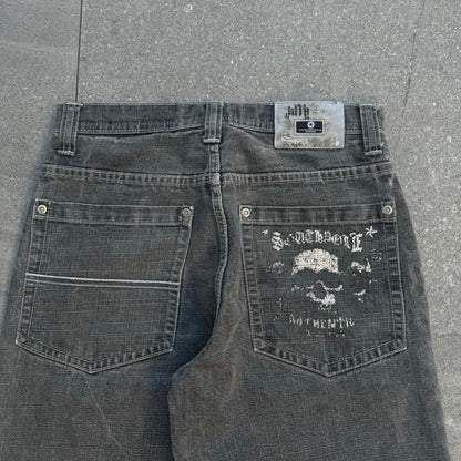 southpole skulls - 29x28”