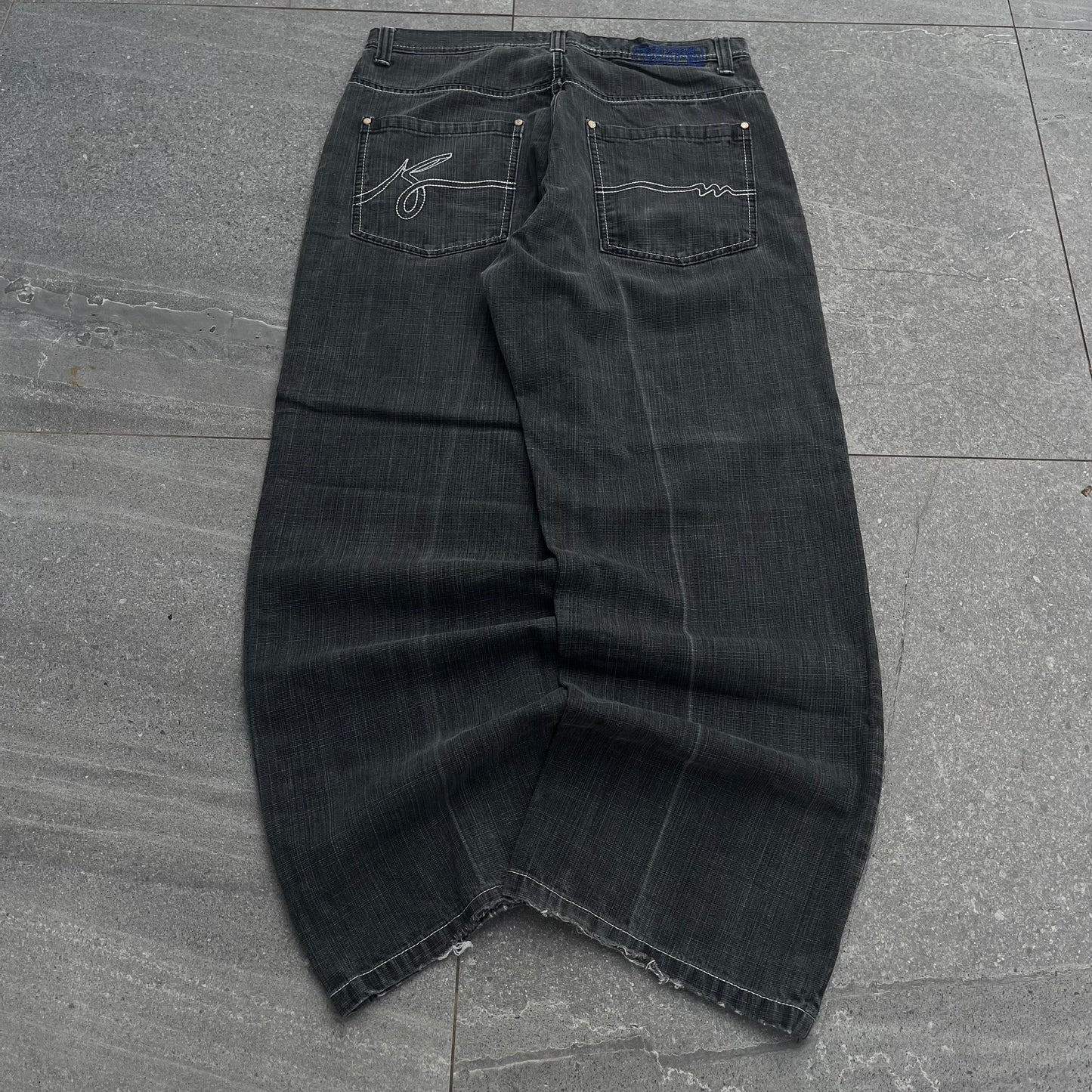 beautiful embroidered koman jeans - 36x32”