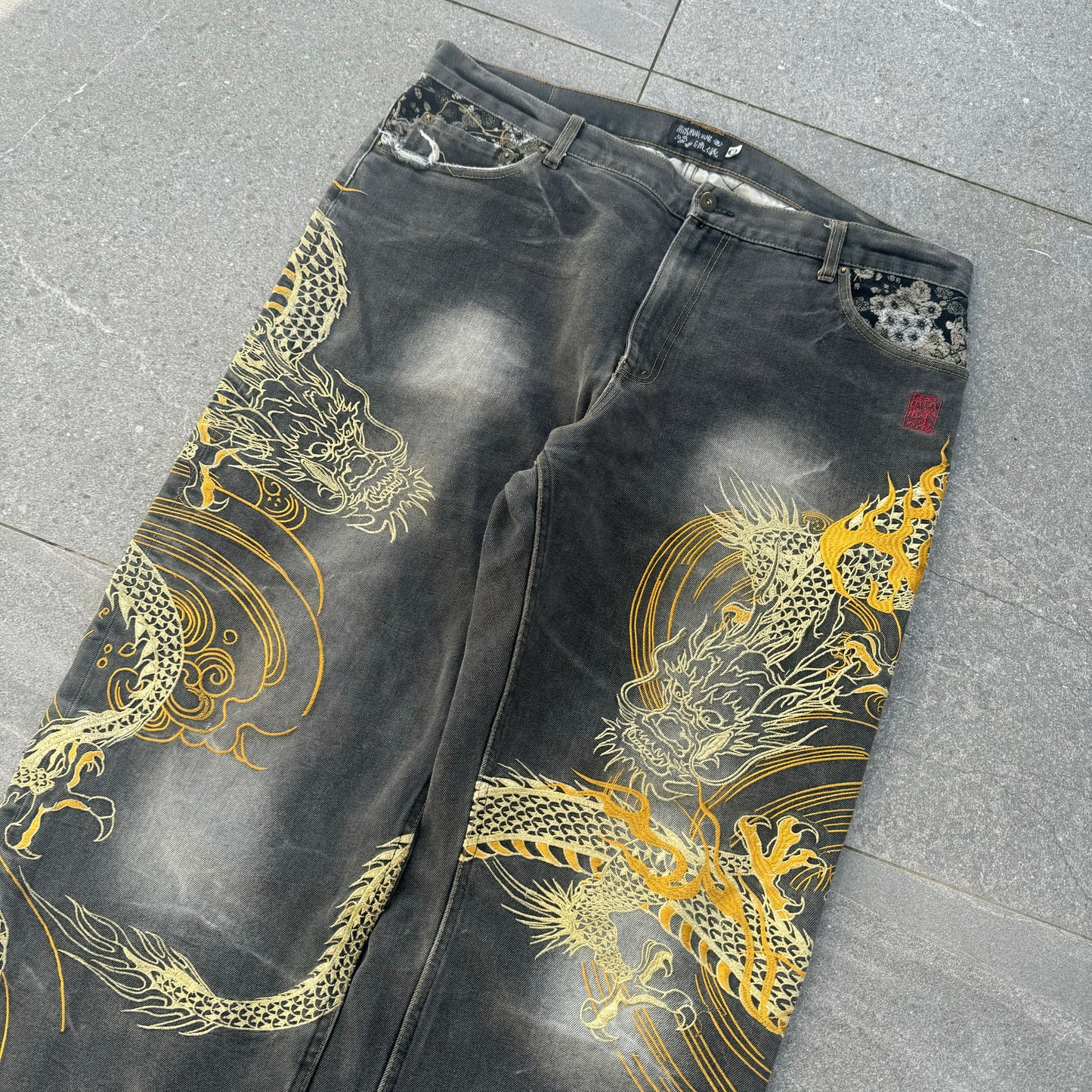 the rarest ever. grail karakuri black label jeans - 40x31”