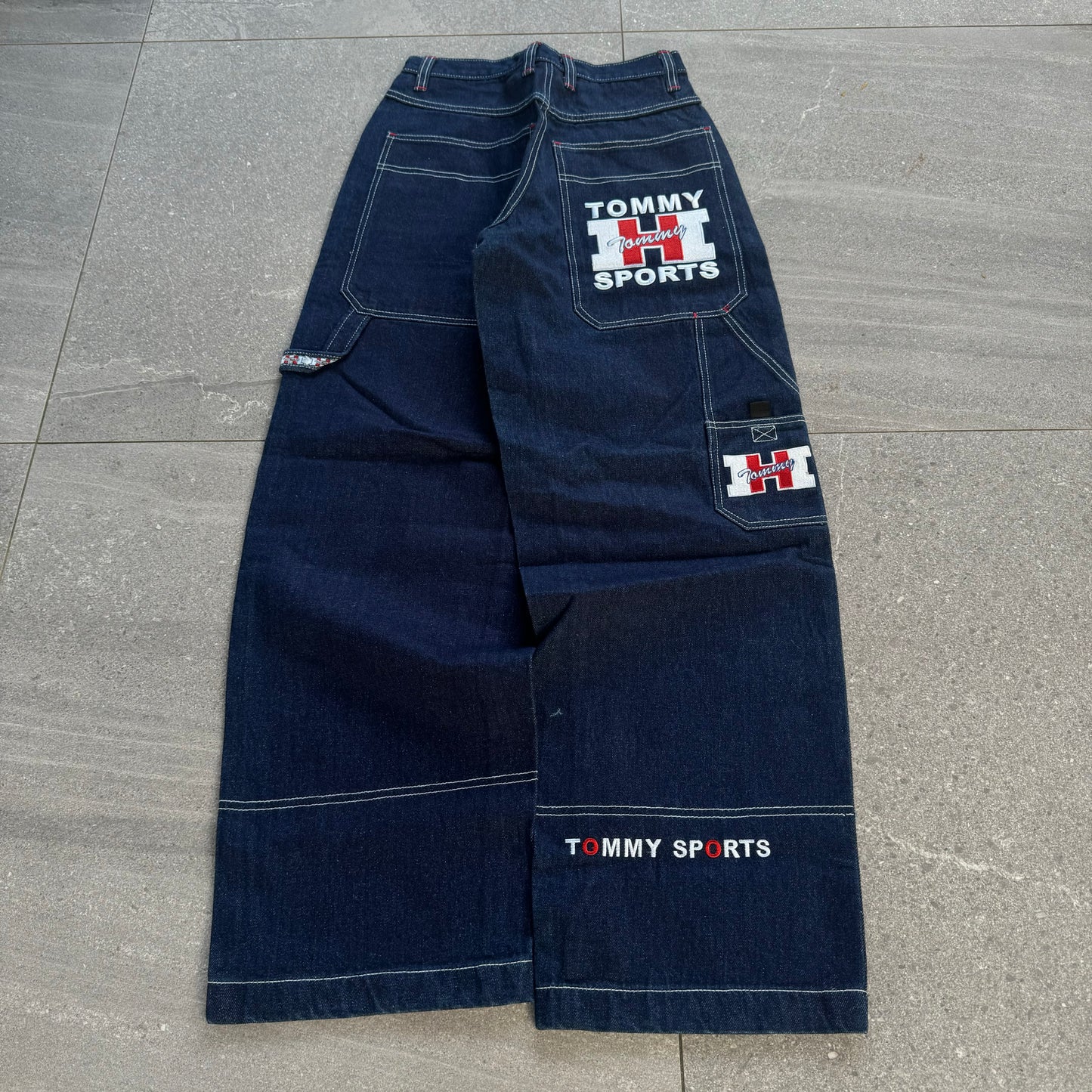 beast tommy sport jeans - 28x32”