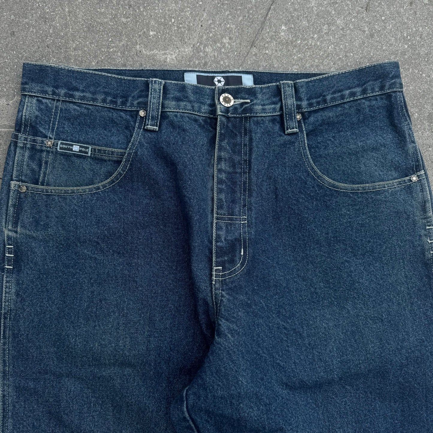 southpole graffiti’s - 36x30”