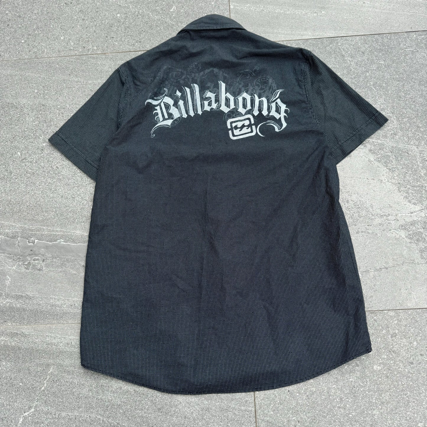 billabong shirt - M/L