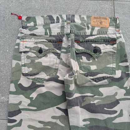 grail truey camo bootcuts - 36x33”