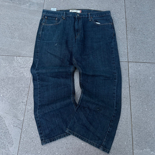 calm 527 levi’s - 38x26”