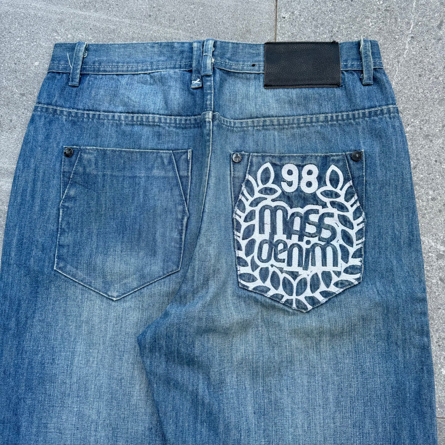 mass denim jeans - 32x29”