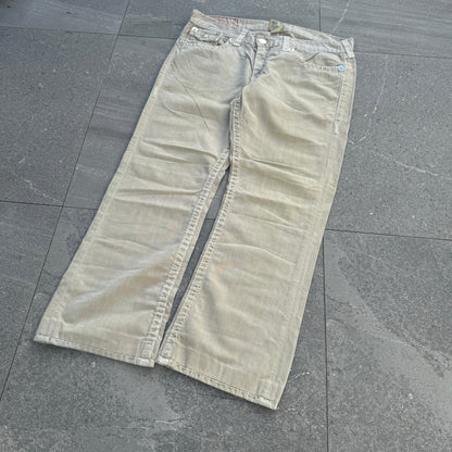 KHAKI TRUEYS OMG - 38x30”