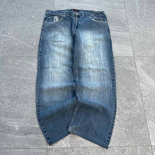 chrome spec pocket hits - 38x30”