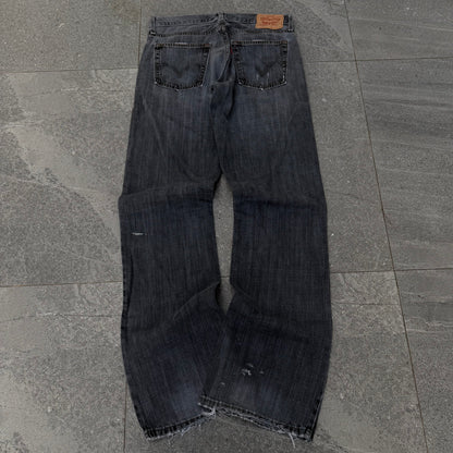 omg black levi’s 527 bootcuts - 32x34”