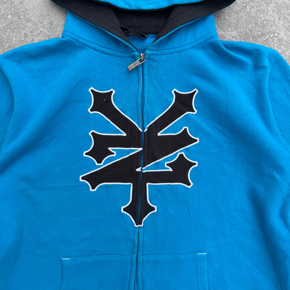 zooyork logo zip - XL