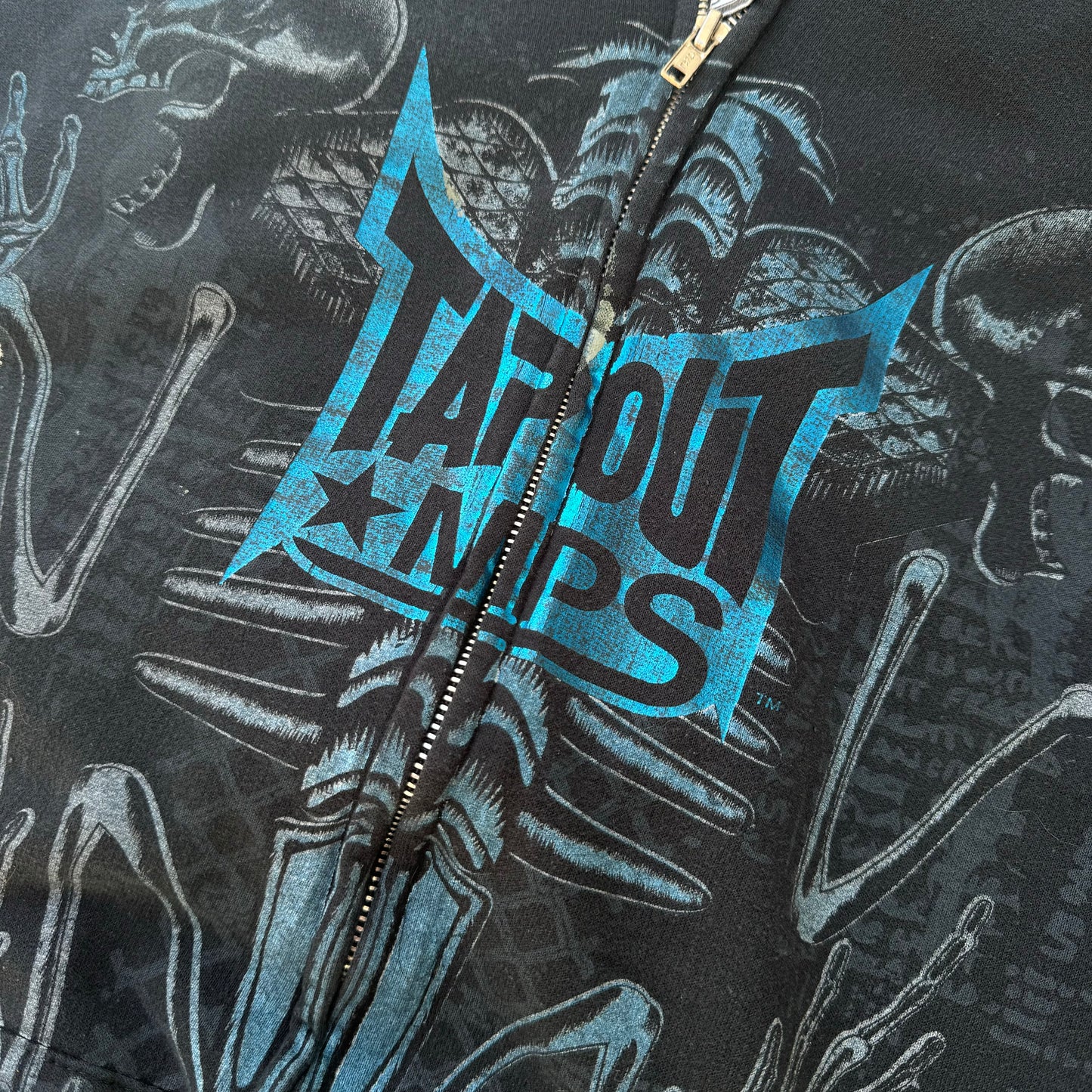 tapout zip up hoodie - L