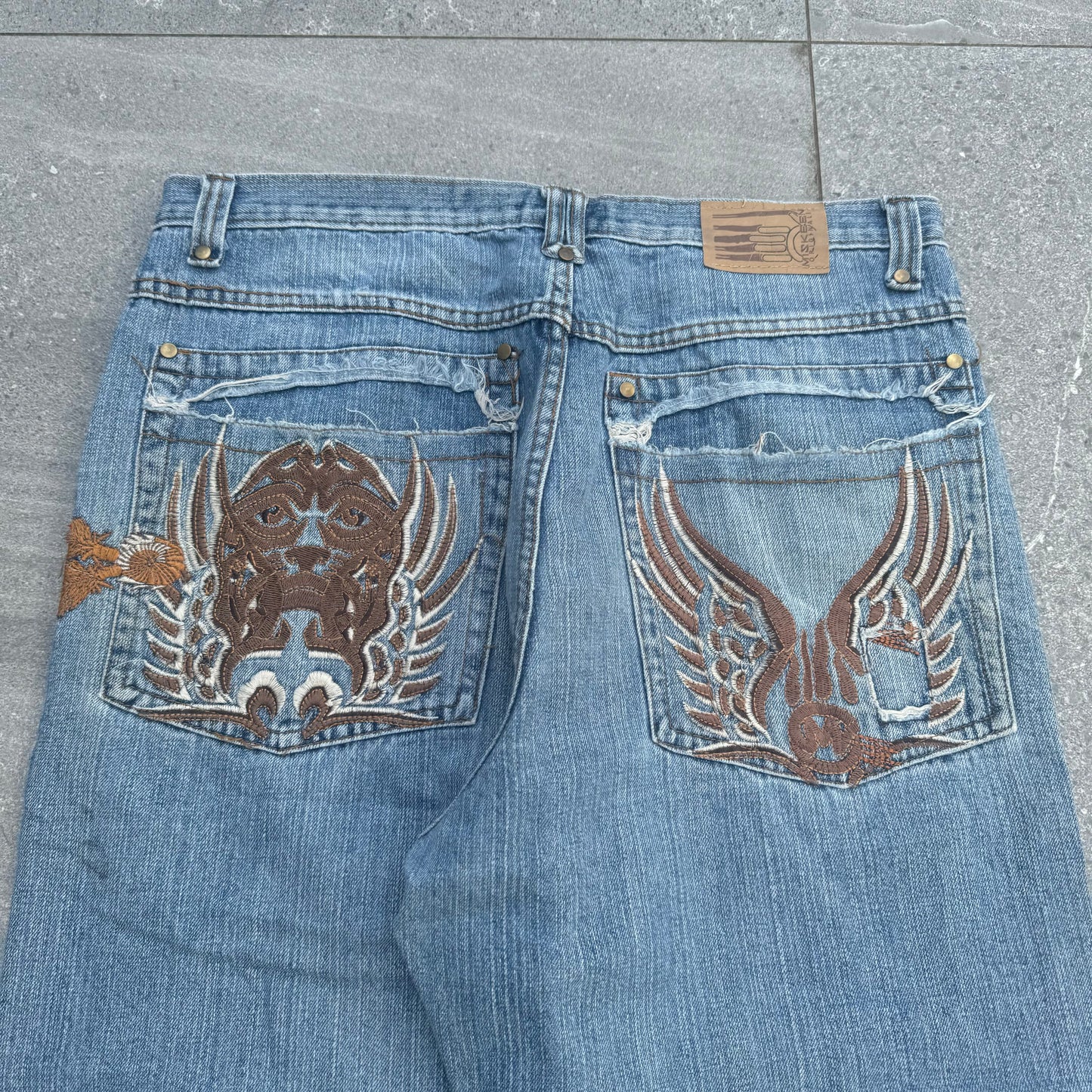 top tier miskeen embroidered jeans - 36x30”