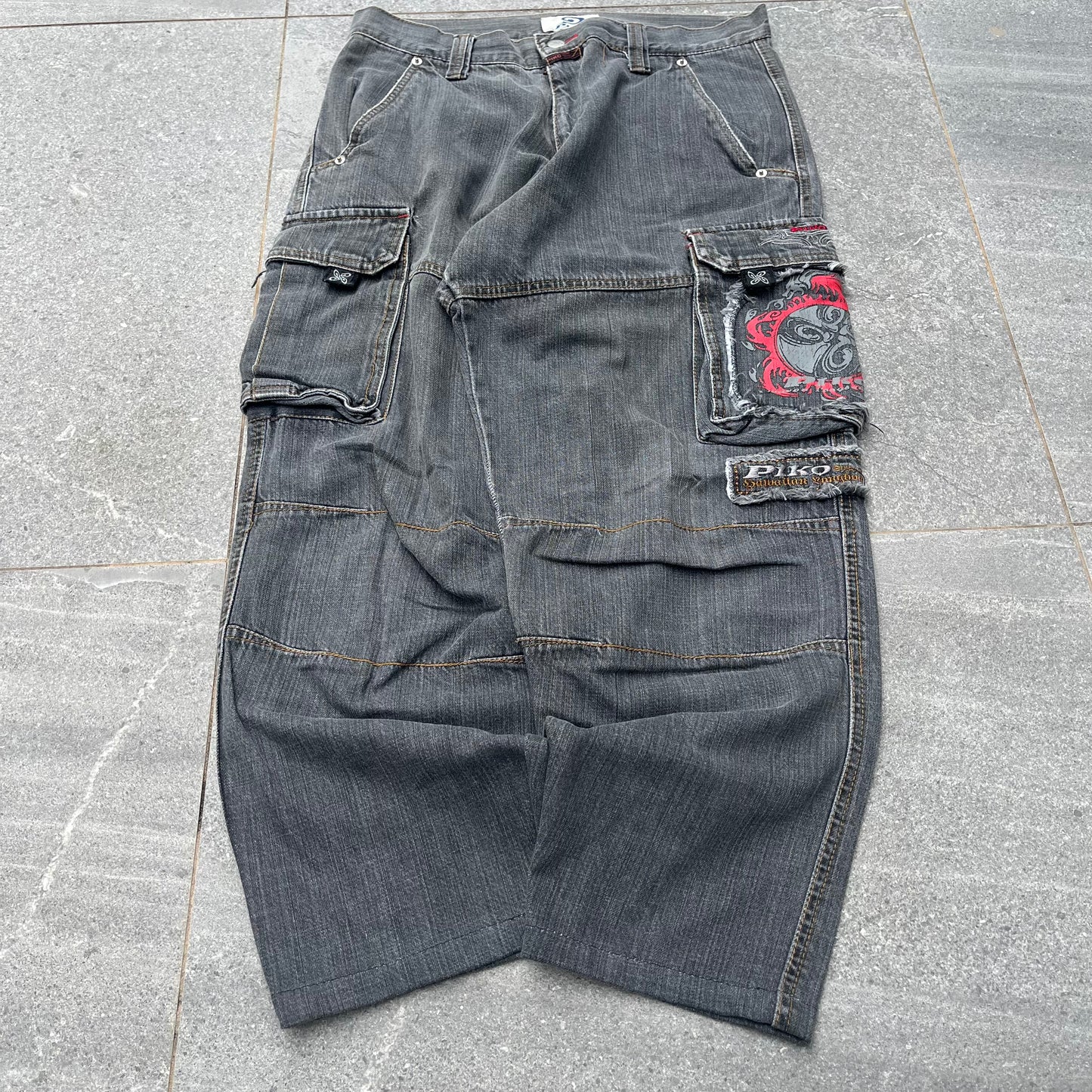 piko surf cargos - 30x27”