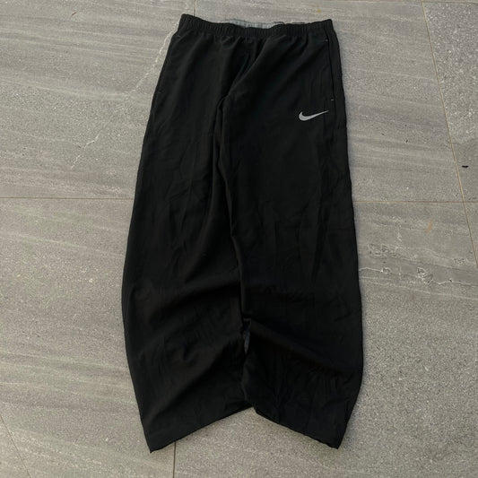 baggy nike trackies - 32”