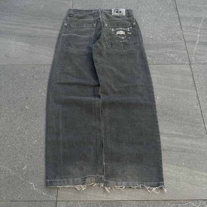 southpole skulls - 29x28”