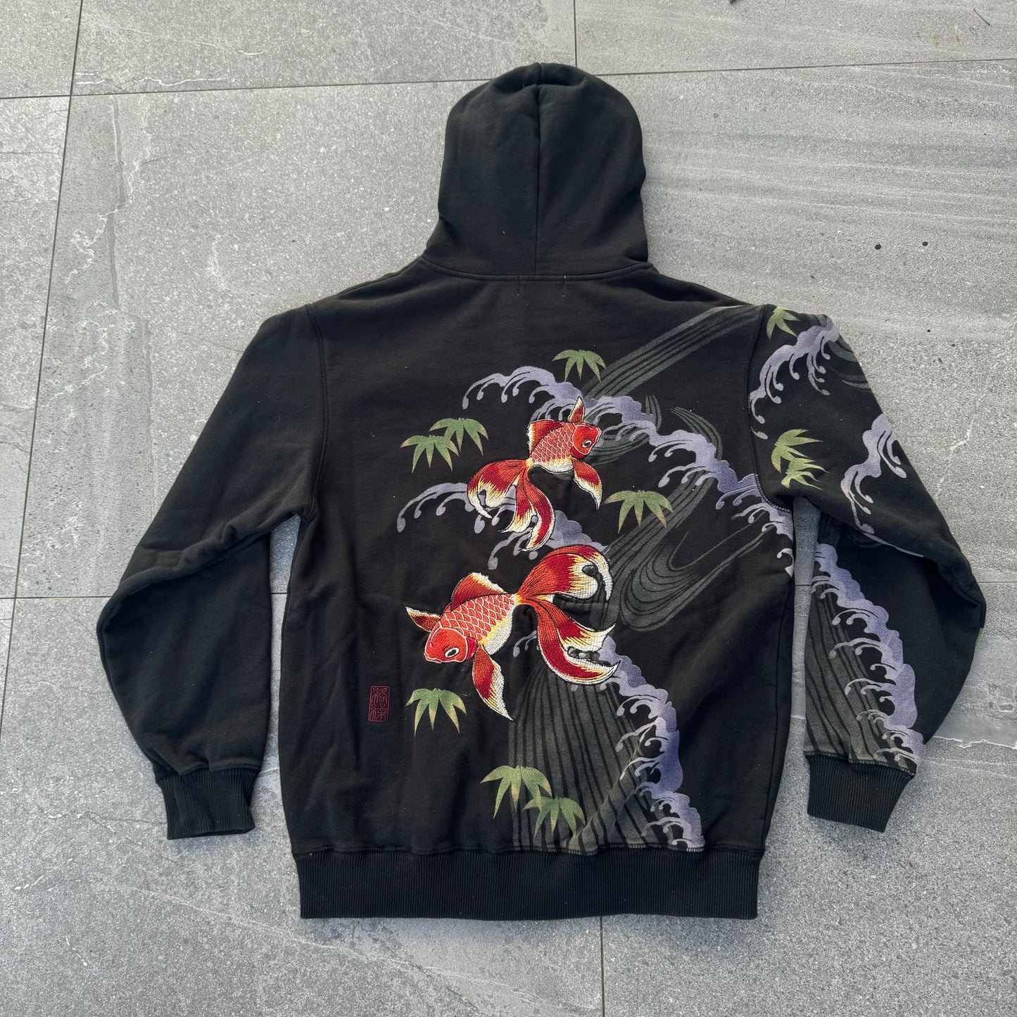 grail karakuri hoodie (this shit is sooo premium) - L