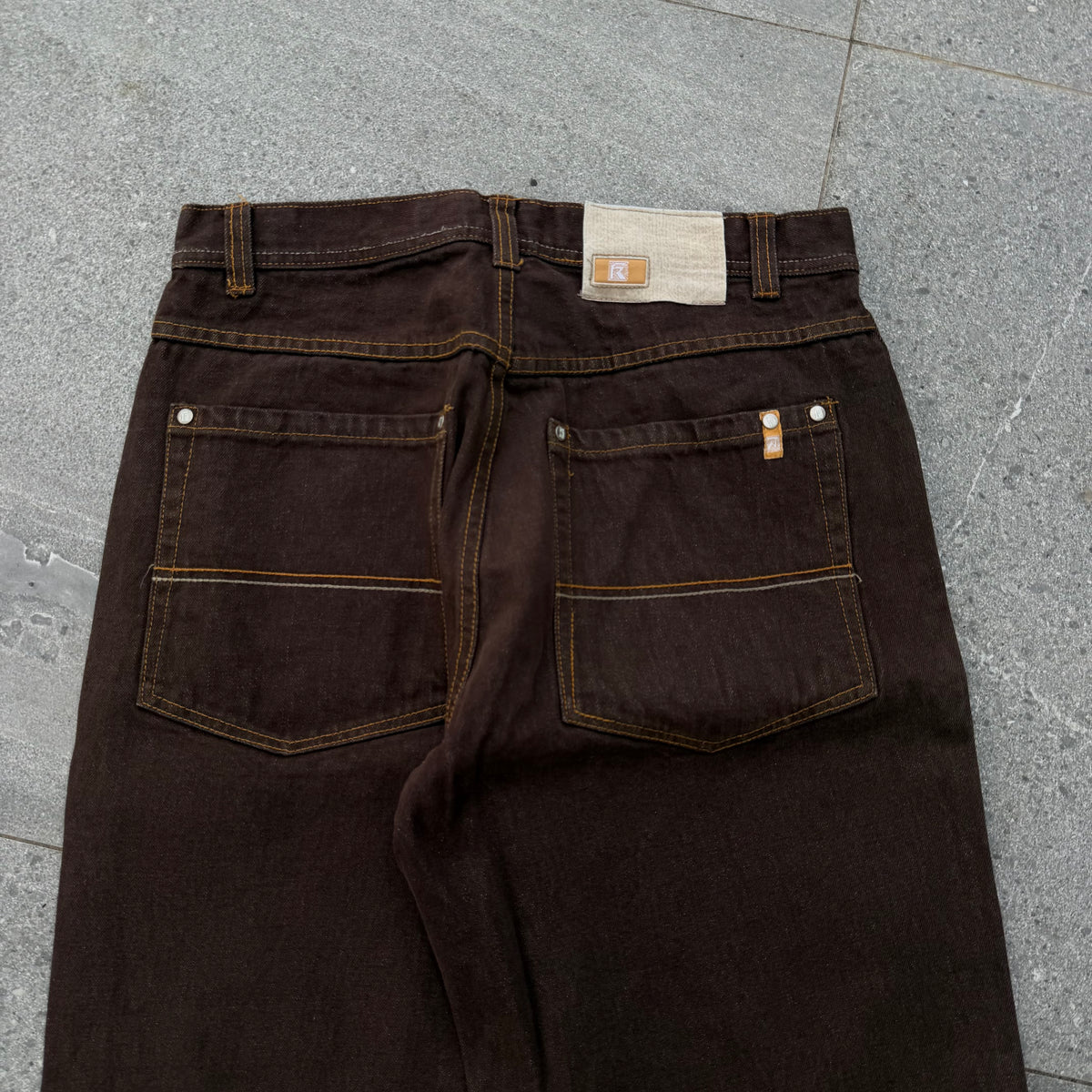 knobetta brown wash (these are literally southpoles) - 34x31”