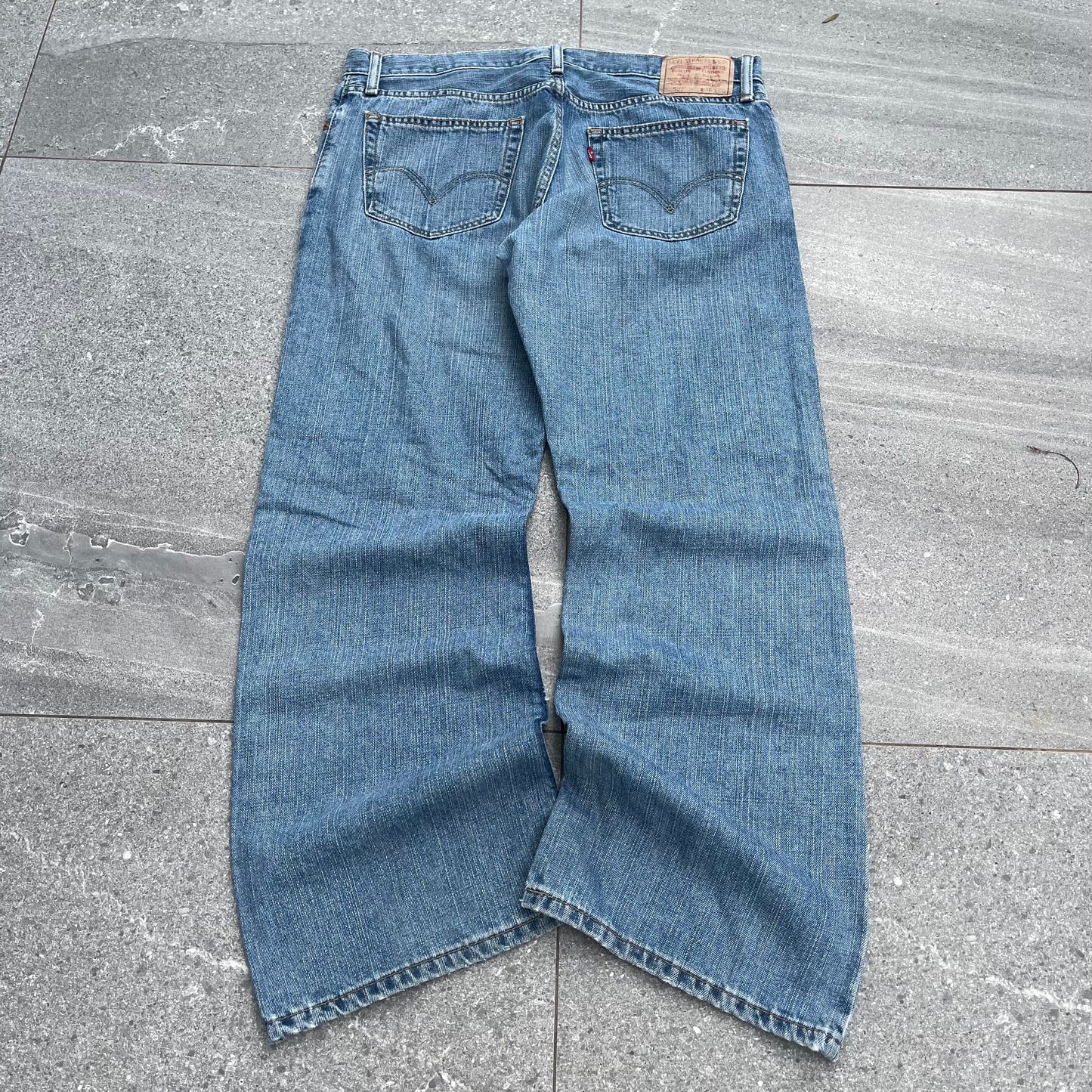 beautiful levi 527 bootcuts - 36x30”