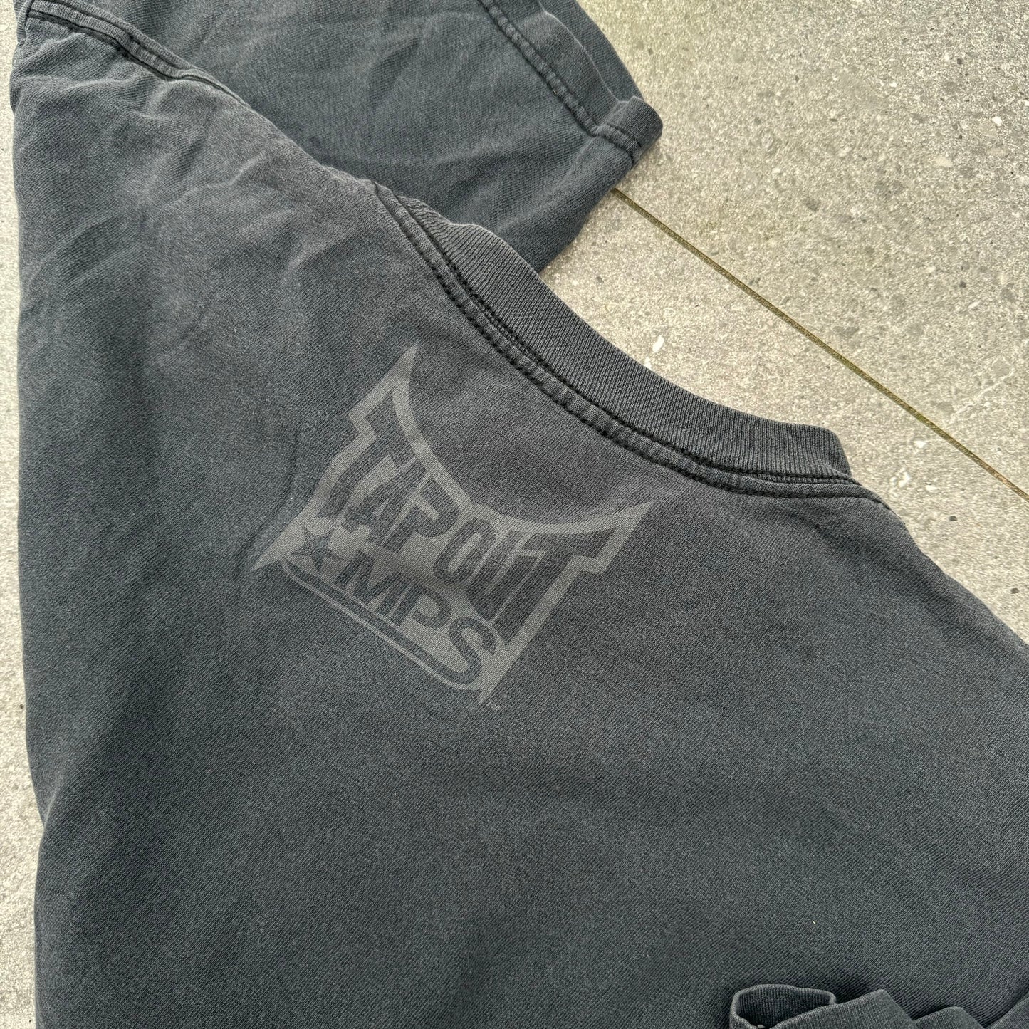 tapout skulls tee - L