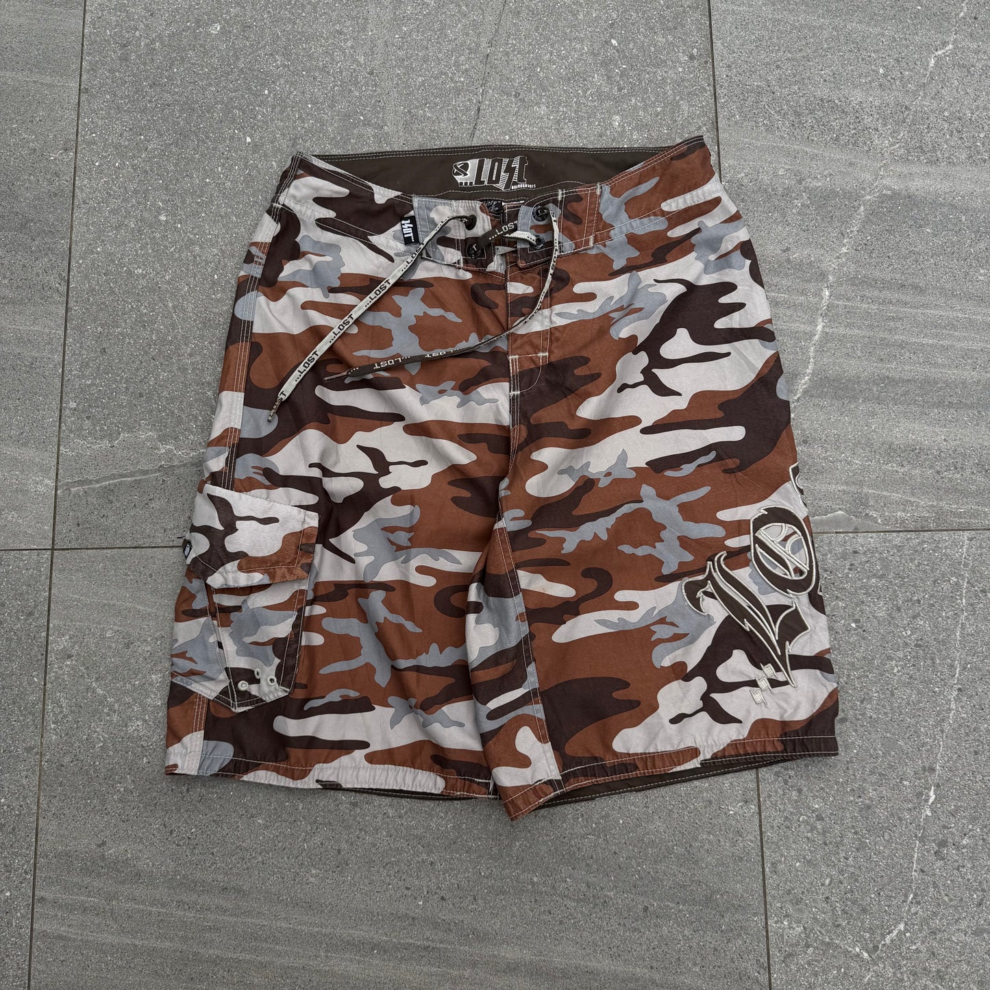 grail lost rust camo shorts - 32”