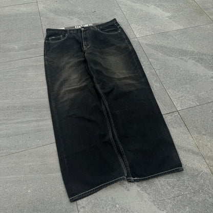 beautiful ecko fades - 40x31”