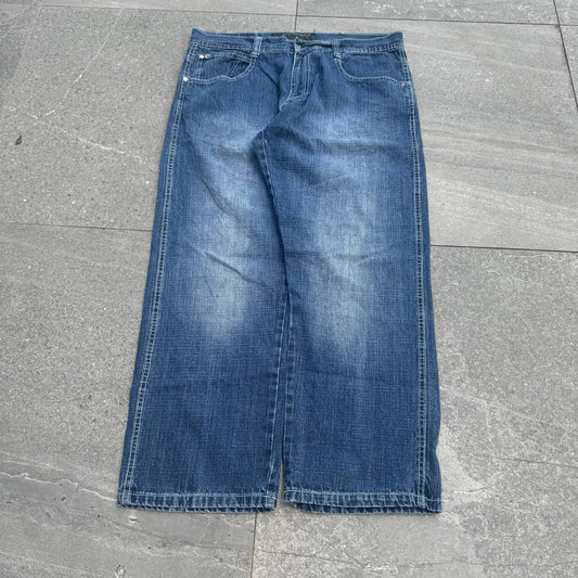 classic southpoles - 36x29”