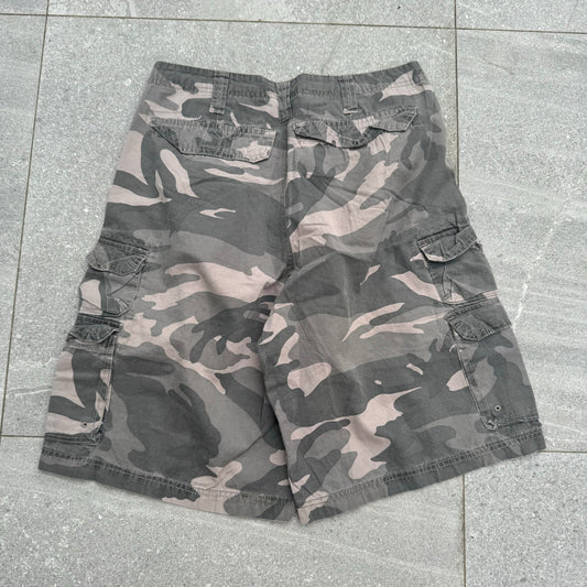 yew camo shorts - 31x10”