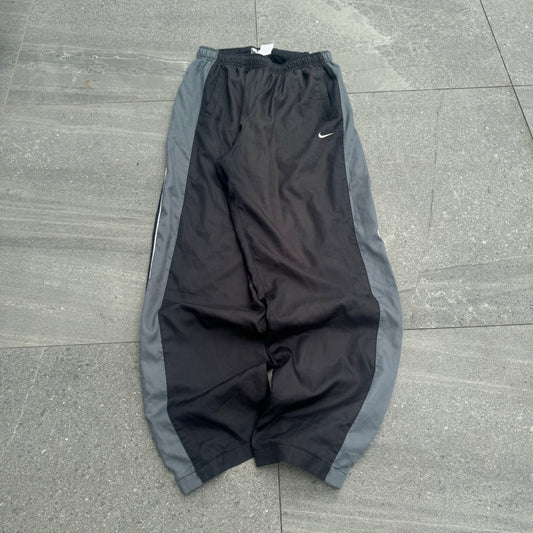 japanese nike trackies - fits 30-34”