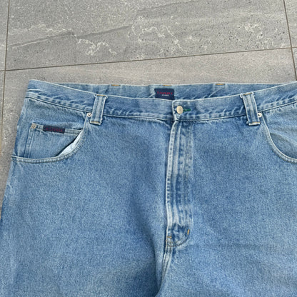 huge ass tommy’s - 46x32”