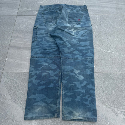 camo baggggies - 38x33”