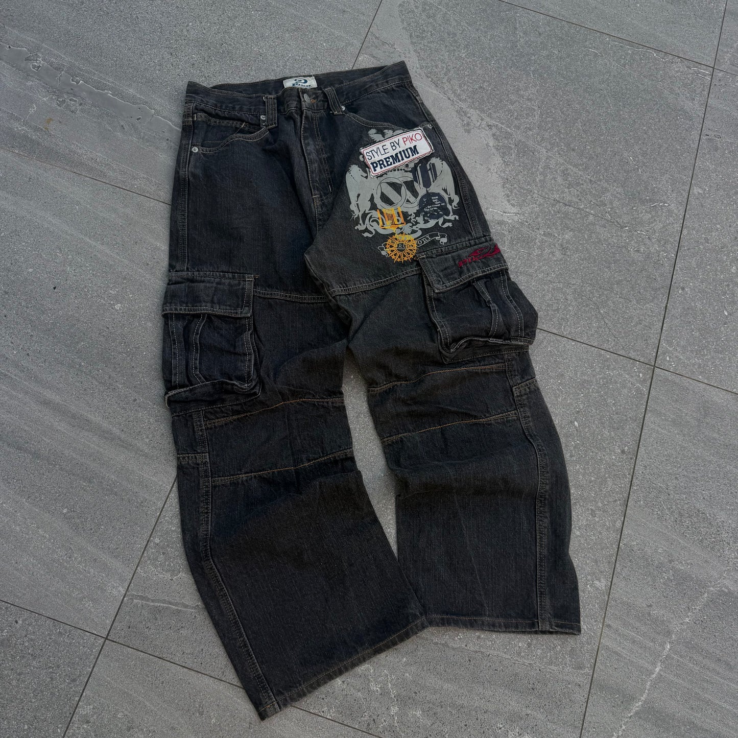 japanese piko cargos (best fit) - 31x29”