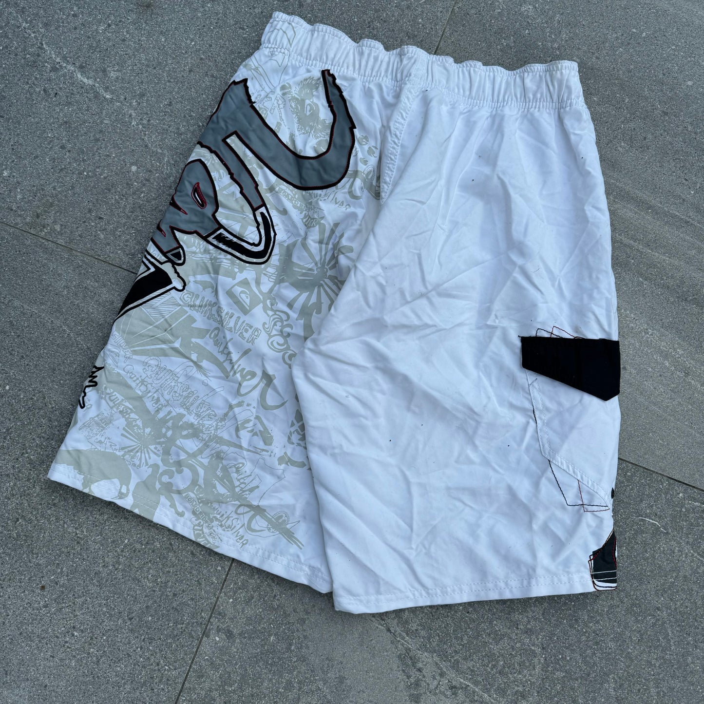 quiksilver shorts - 32x11”