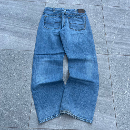 lee bootcuts - 34x32”