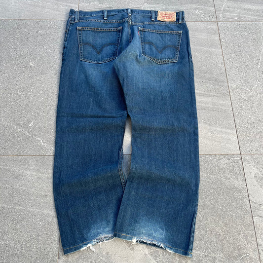 darkwash 527 bootcuts - 38x28”