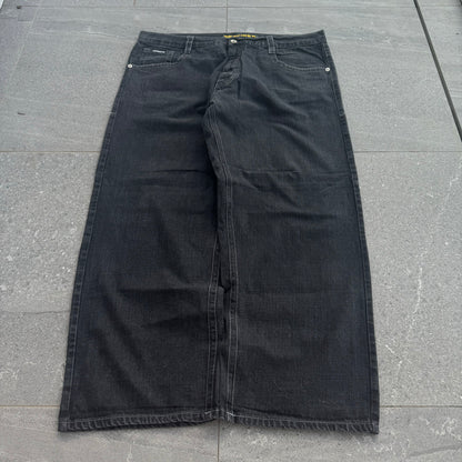 huge avirex jeans - 44x32”