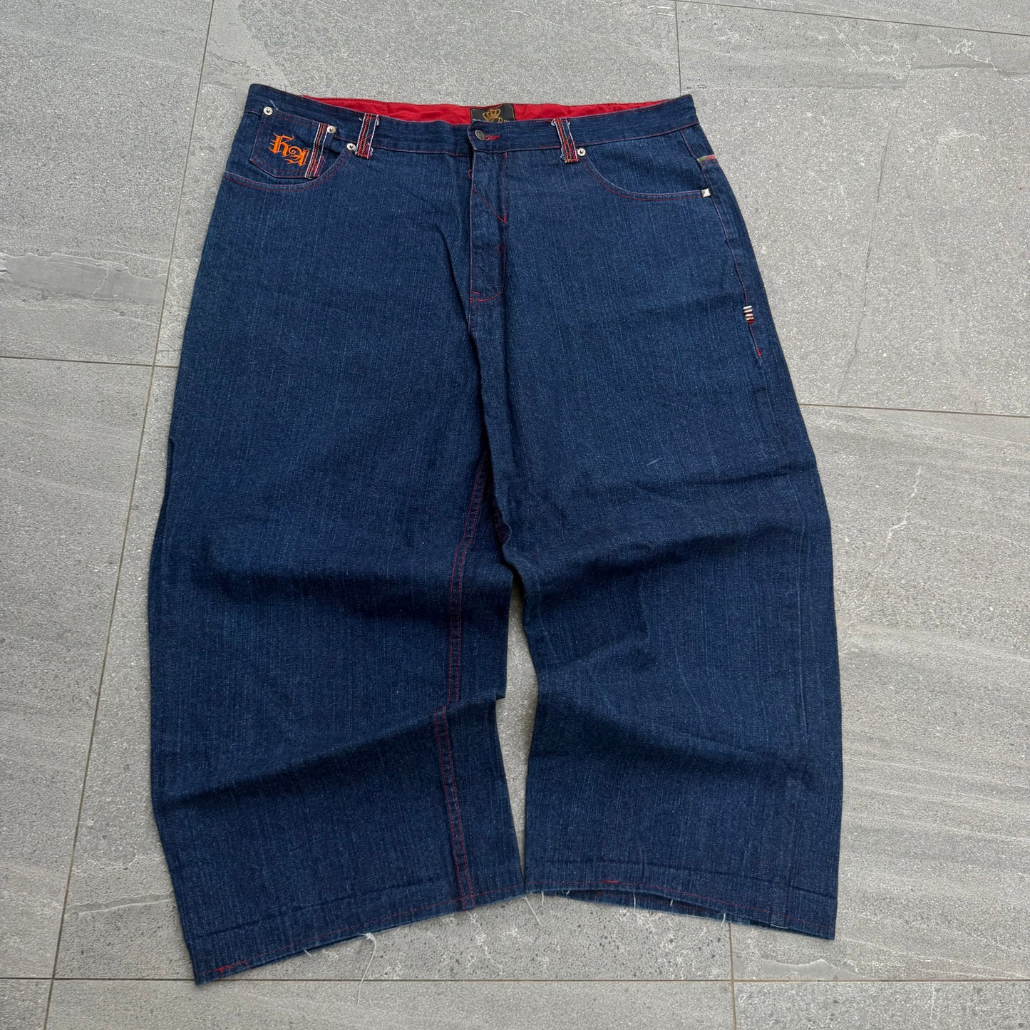 the fattest jeans ever lol - 44x26”