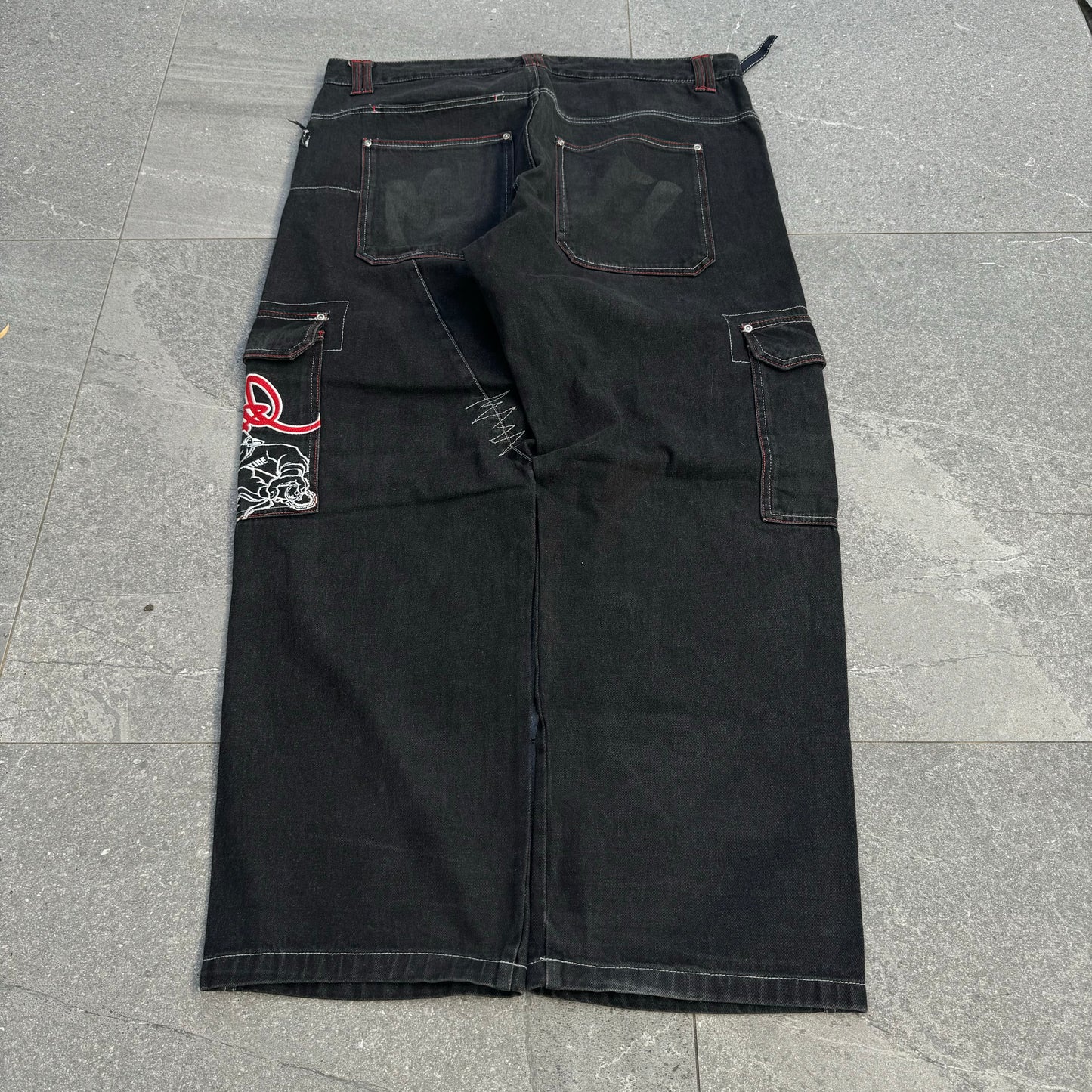 bboy michael jeans - 40x32”